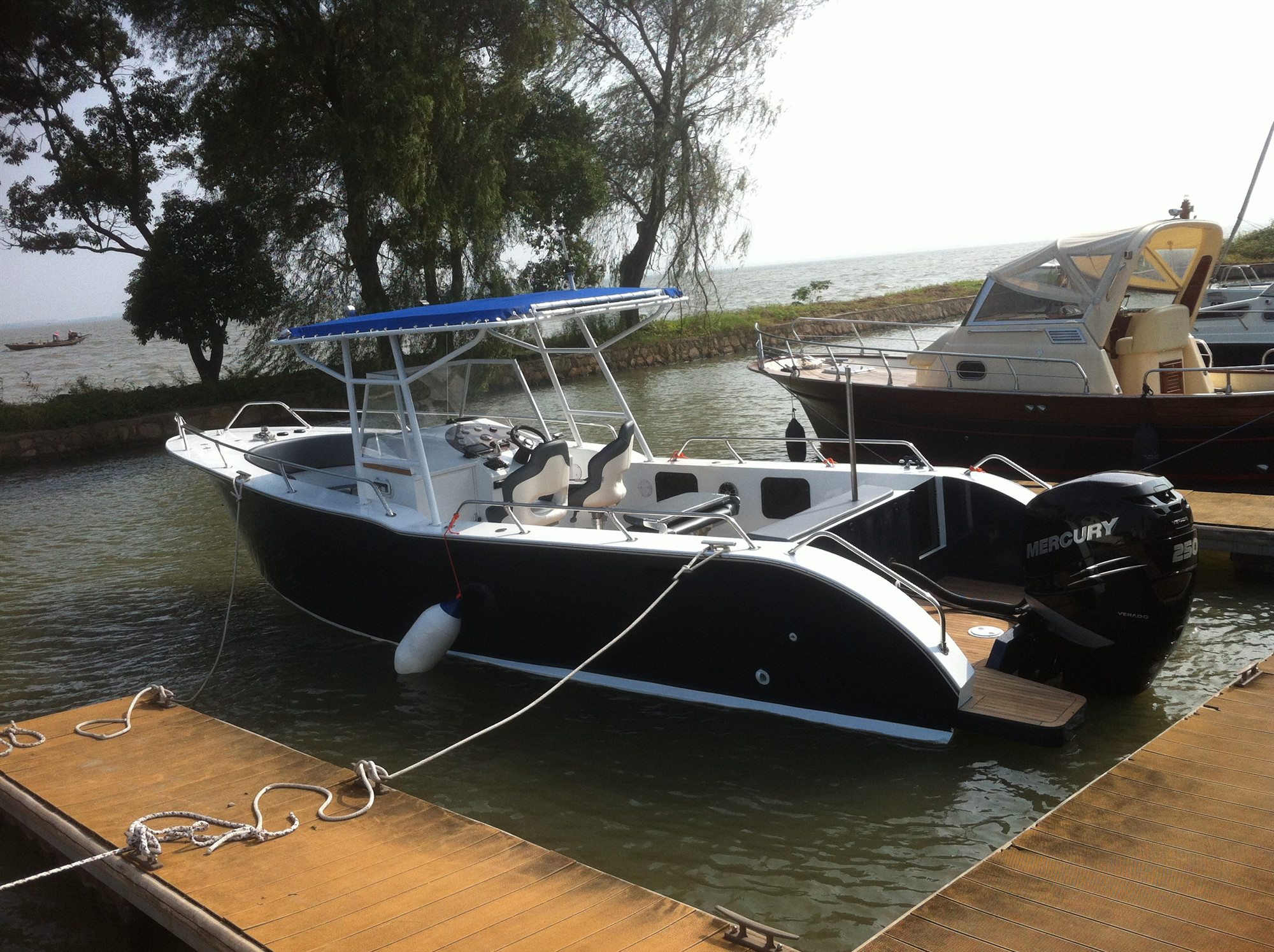 Barco de aluminio de agua salada con luces de navegación de alta calidad